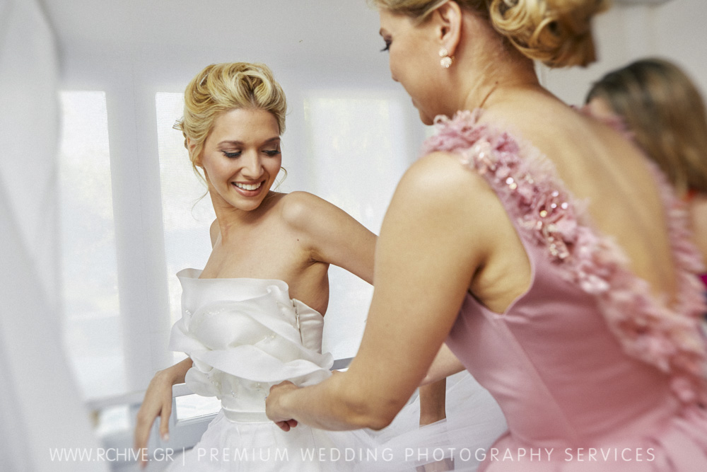 bride preparation photos