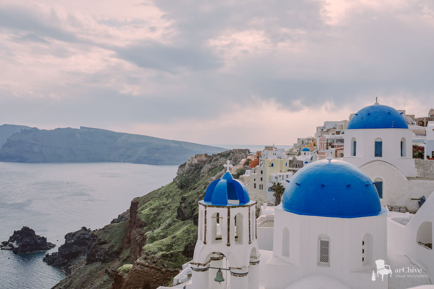 Wedding Photographer Santorini – arChive Visual Storytellers